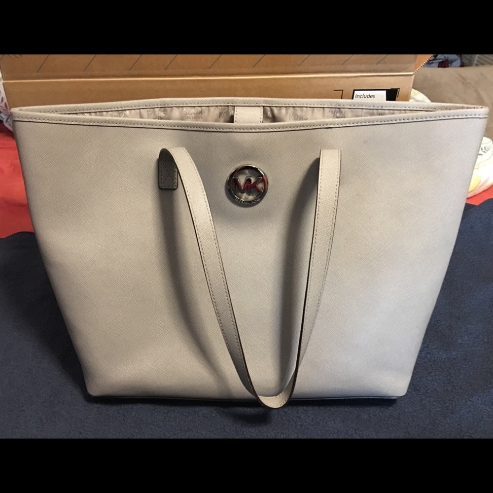 Large Michael Kors tote
